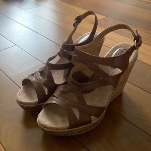 Brown Wedges